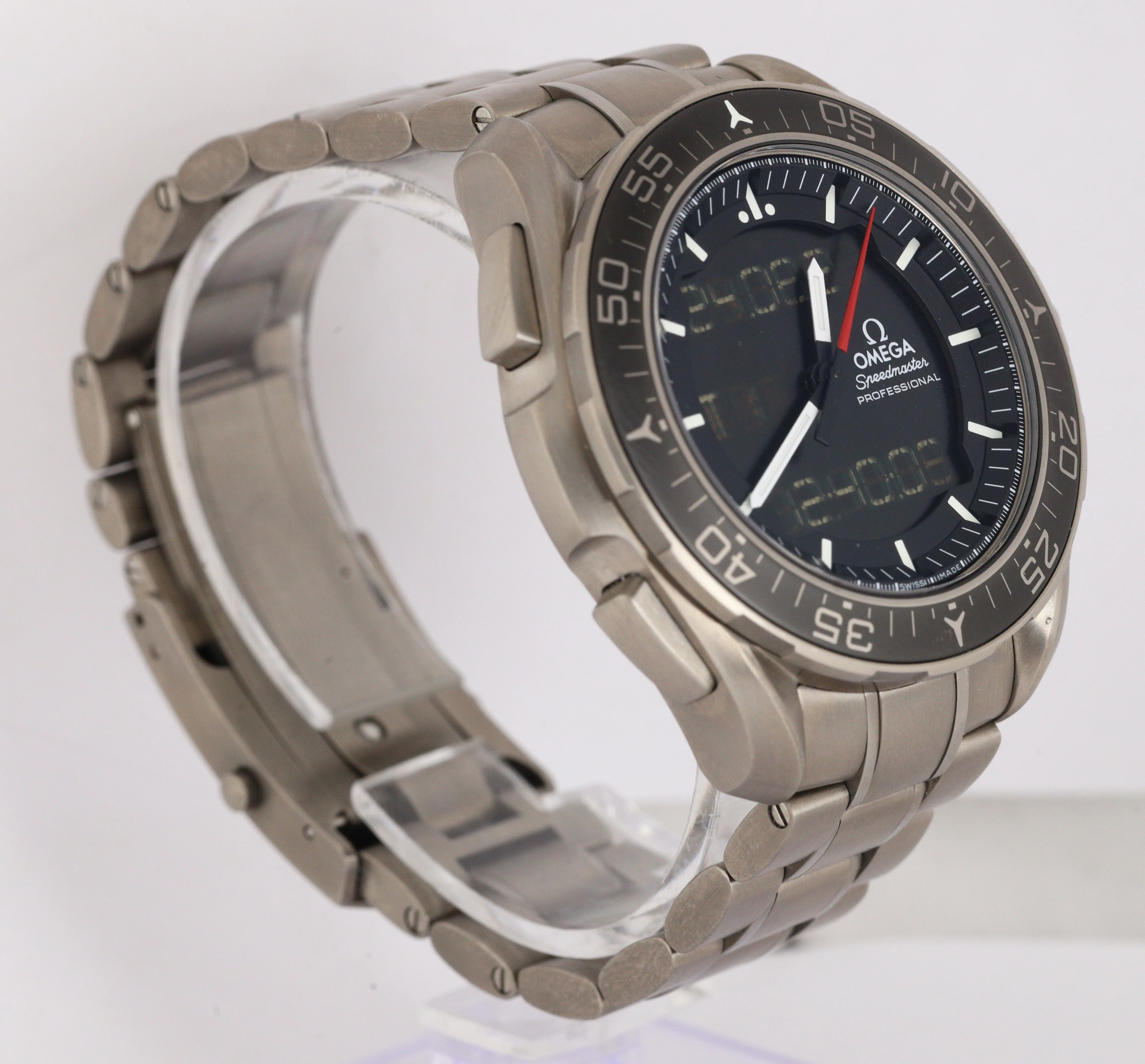 2017 Omega Speedmaster Skywalker X-33 Black 45mm Titanium 318.90.45.79.01.001