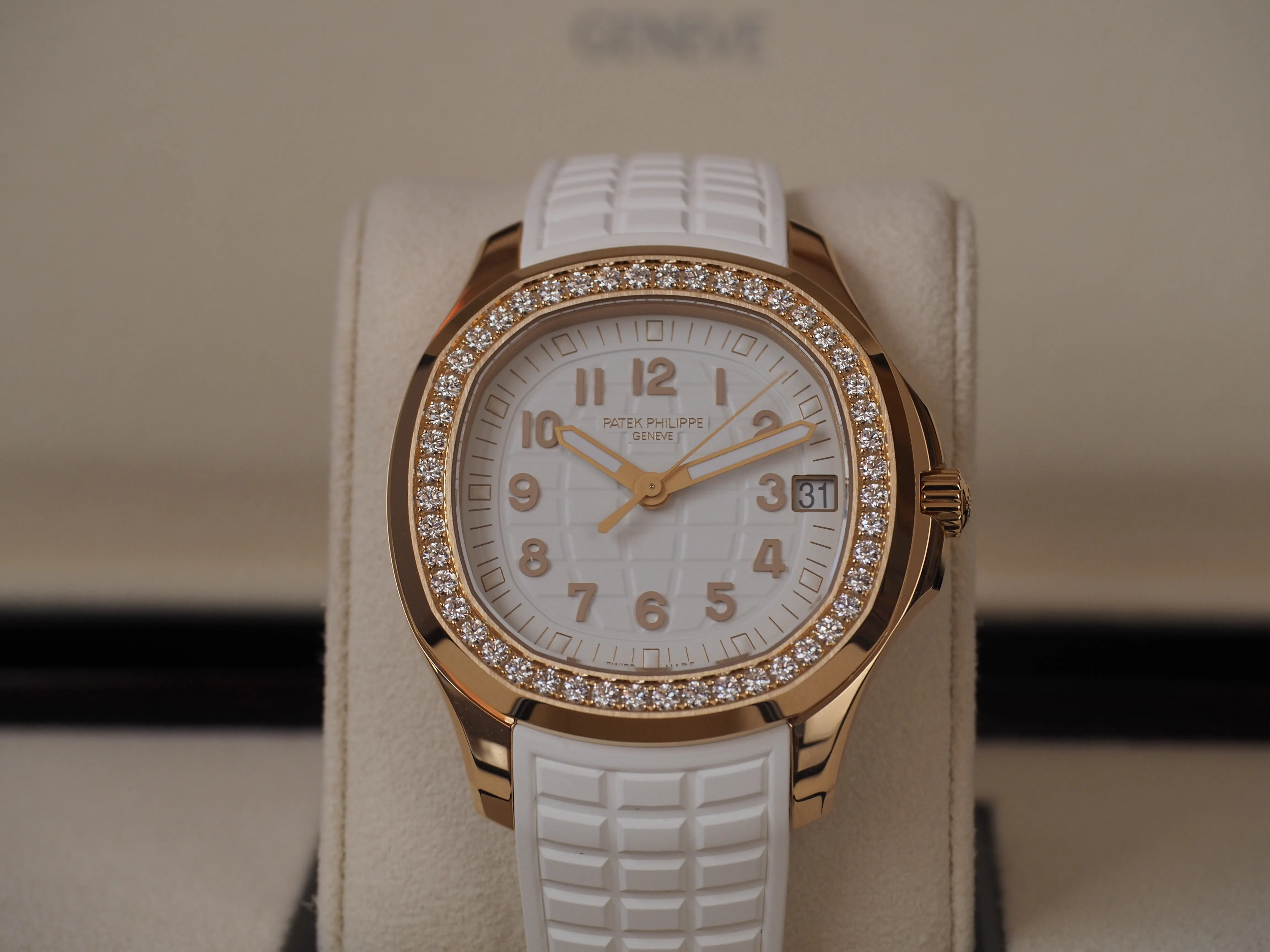 2021 Patek Phillipe Aquanaut Luce 5268 18K Rose Gold Diamond White 38.8mm Watch