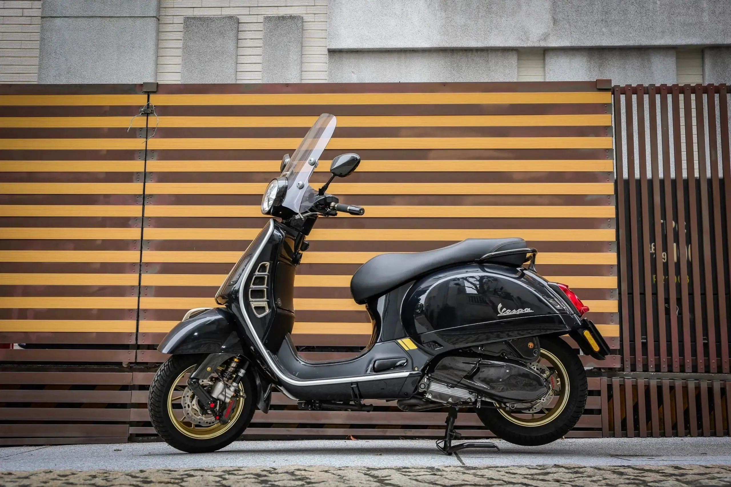 Arma Speed Active Air Filter Cover Carbon Fiber | Vespa GTS Models 300cc