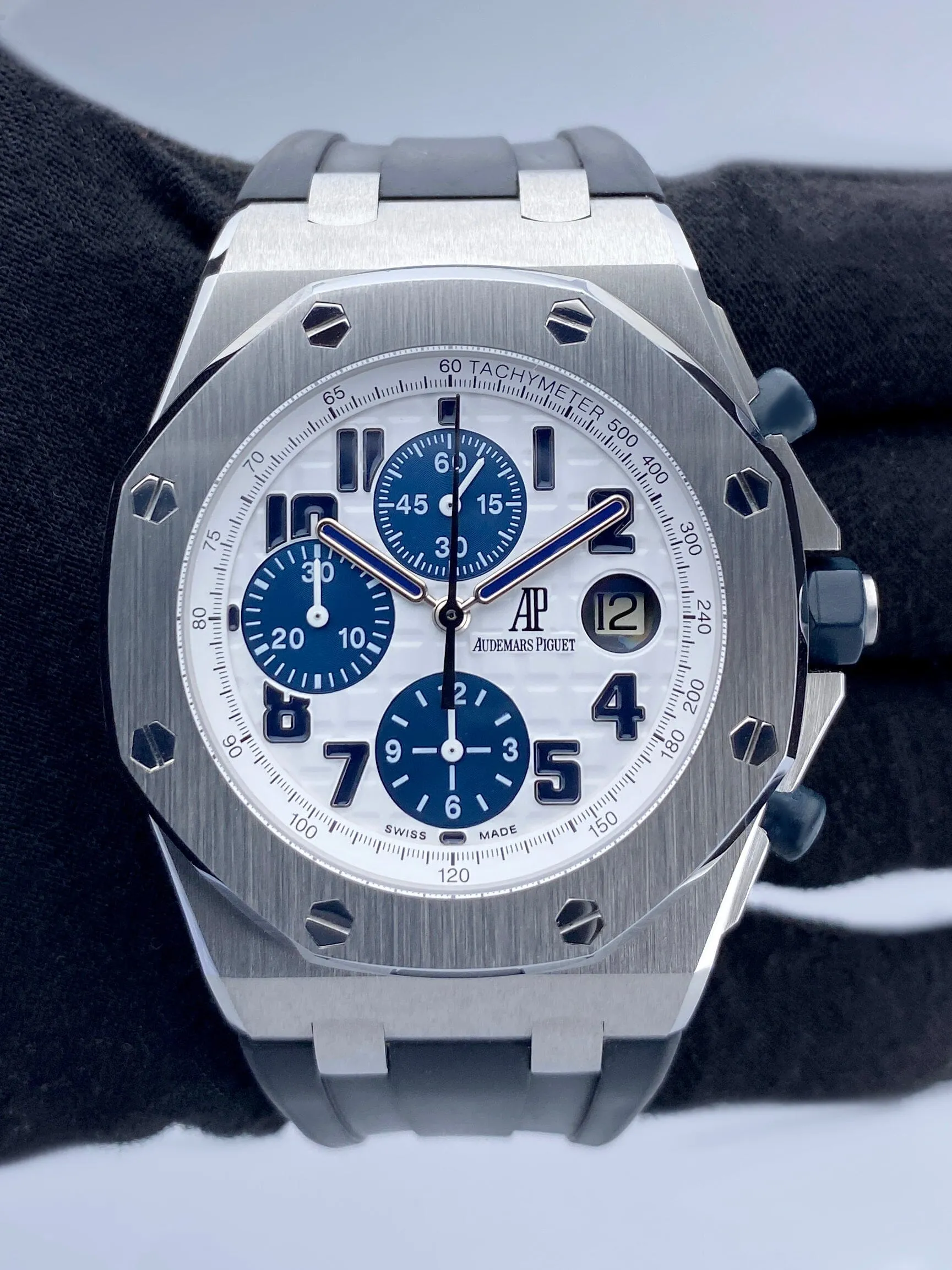 Audemars Piguet Royal Oak Offshore 26170ST White Dial Mens Watch Box Papers