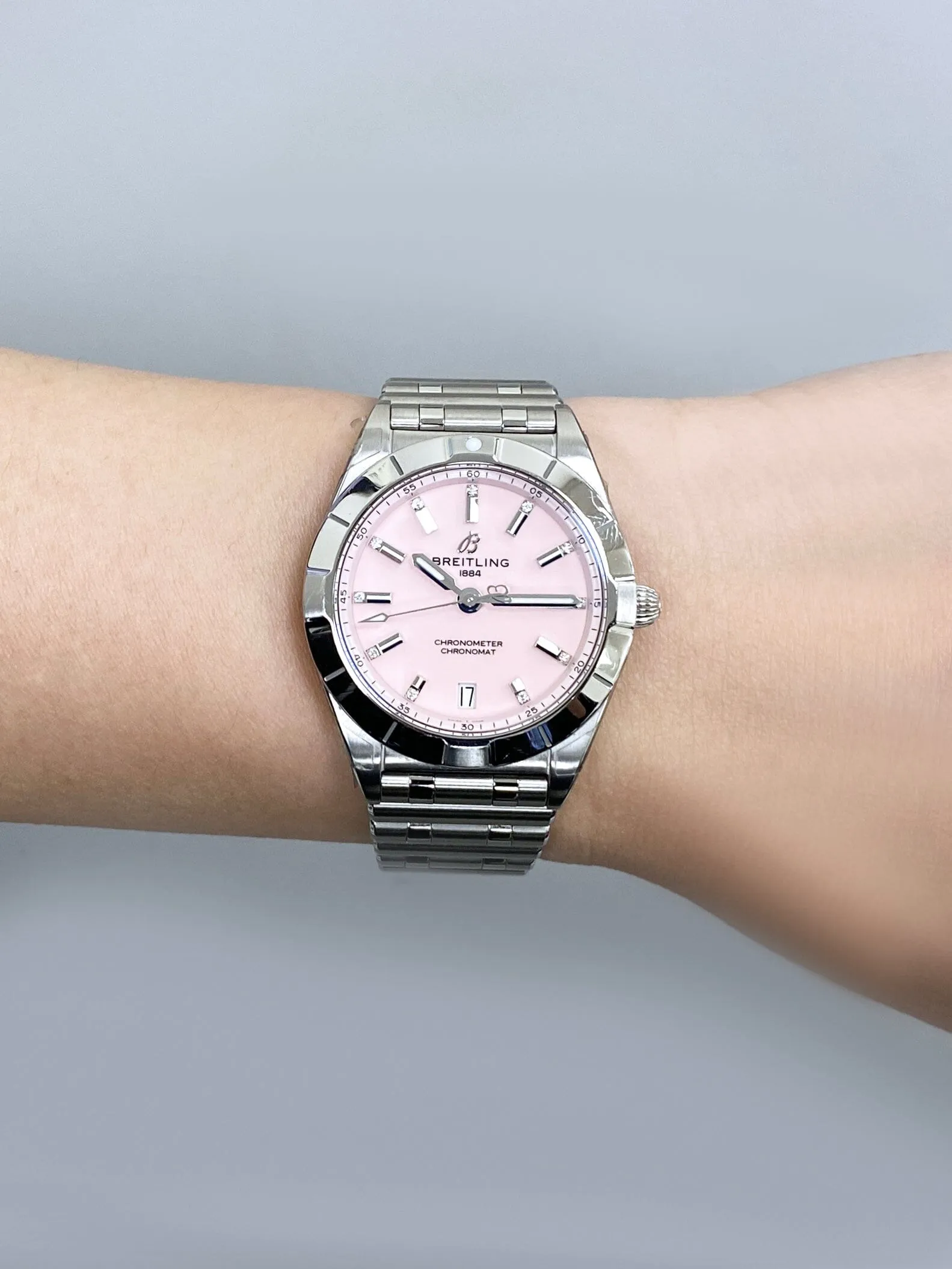 Breitling Chronomat 32 A77310 Pink Dial Ladies Watch Box Papers