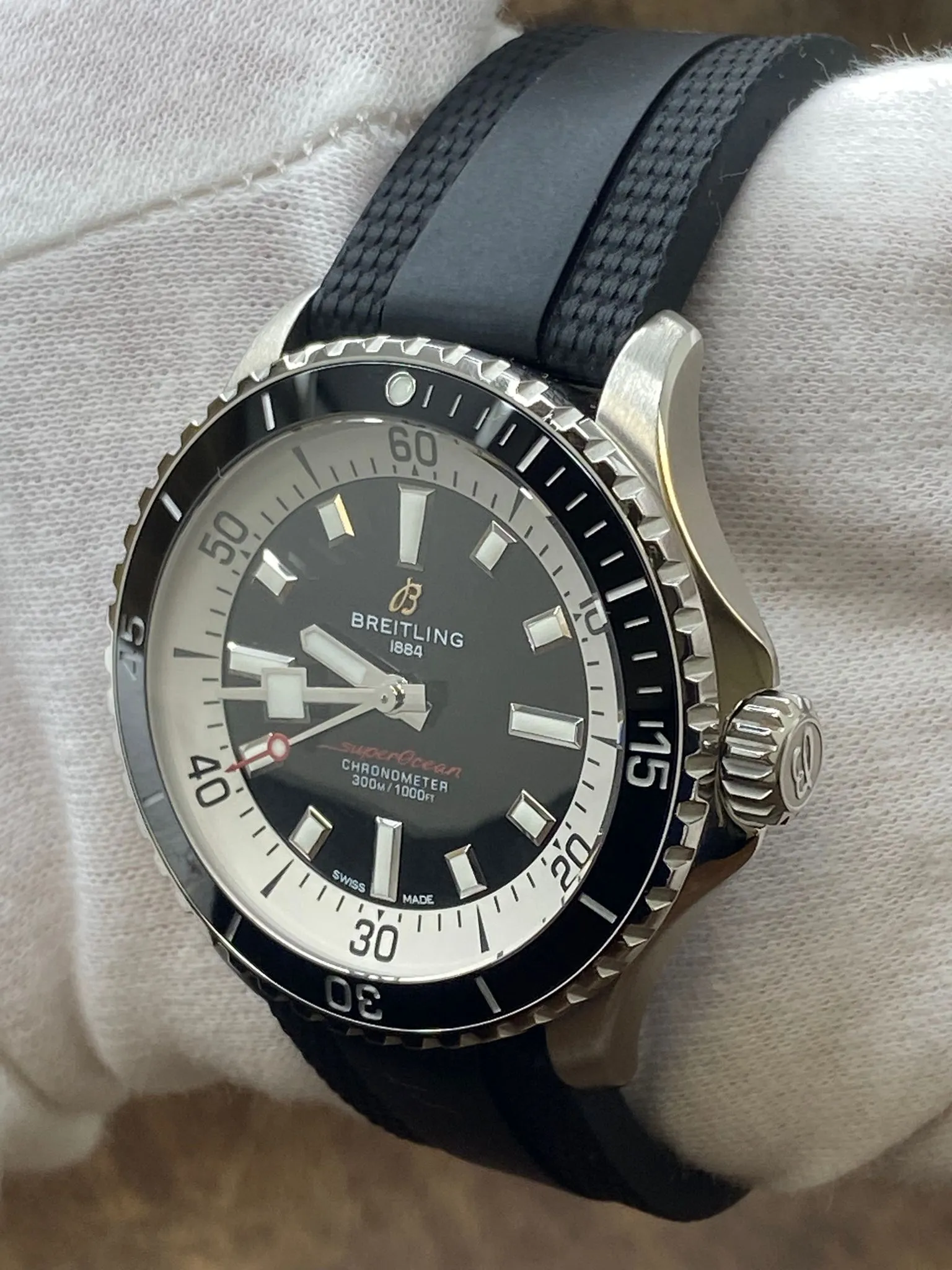 Breitling Superocean 42mm A17375 Black Dial Automatic Men's Watch