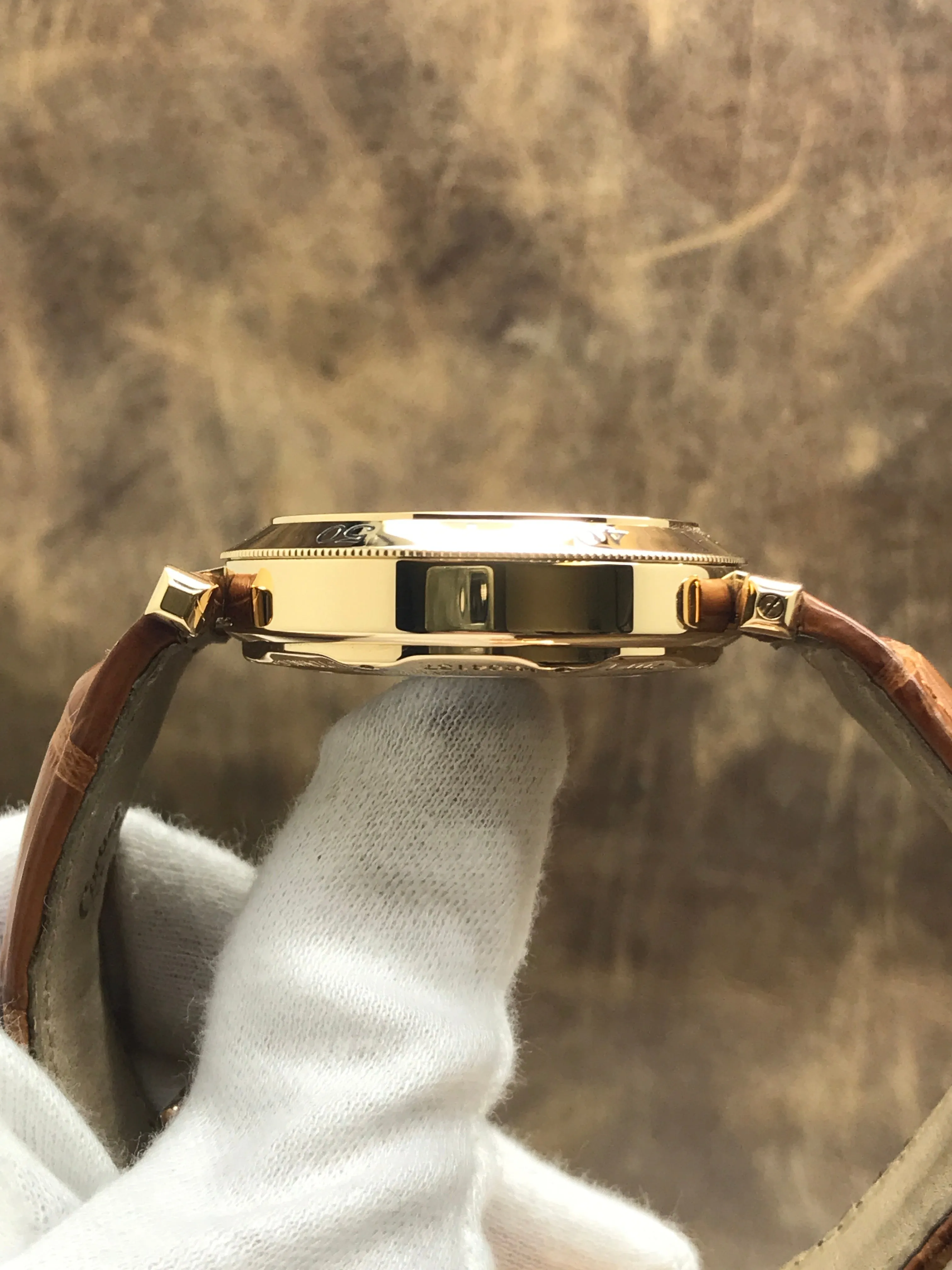 Cartier Pasha Chronograph 18K Gold 2111 Cream Dial Automatic Men's Watch