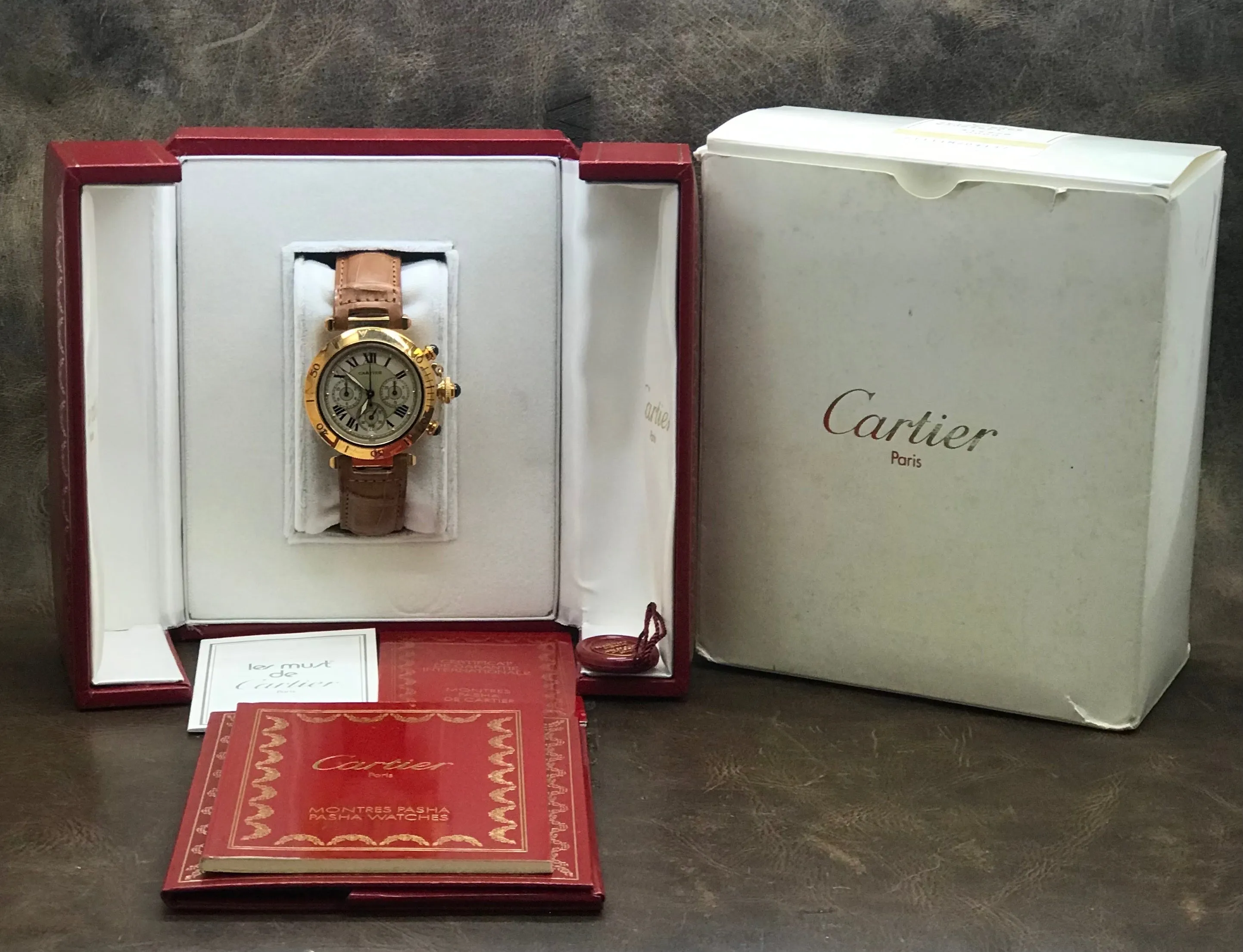 Cartier Pasha Chronograph 18K Gold 2111 Cream Dial Automatic Men's Watch