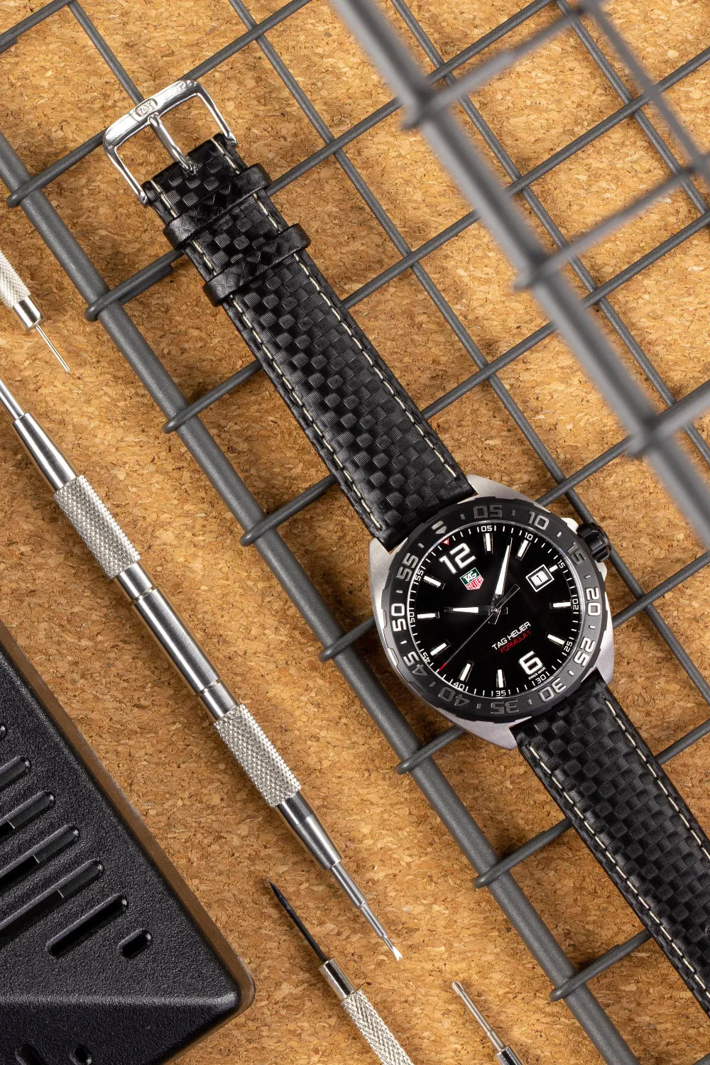Di-Modell CARBONIO Carbon-Embossed Leather Watch Strap in BLACK