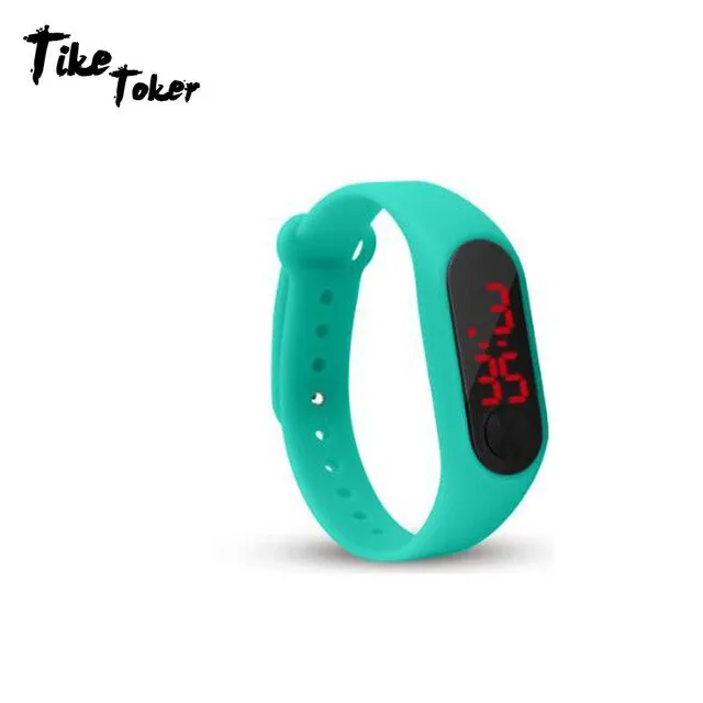 Fashion Men Women Casual Sports Bracelet Watches White LED Electronic Digital Candy Color Silicone Wrist Watch for Children Kids