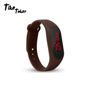 Fashion Men Women Casual Sports Bracelet Watches White LED Electronic Digital Candy Color Silicone Wrist Watch for Children Kids