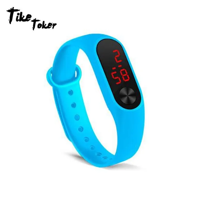 Fashion Men Women Casual Sports Bracelet Watches White LED Electronic Digital Candy Color Silicone Wrist Watch for Children Kids