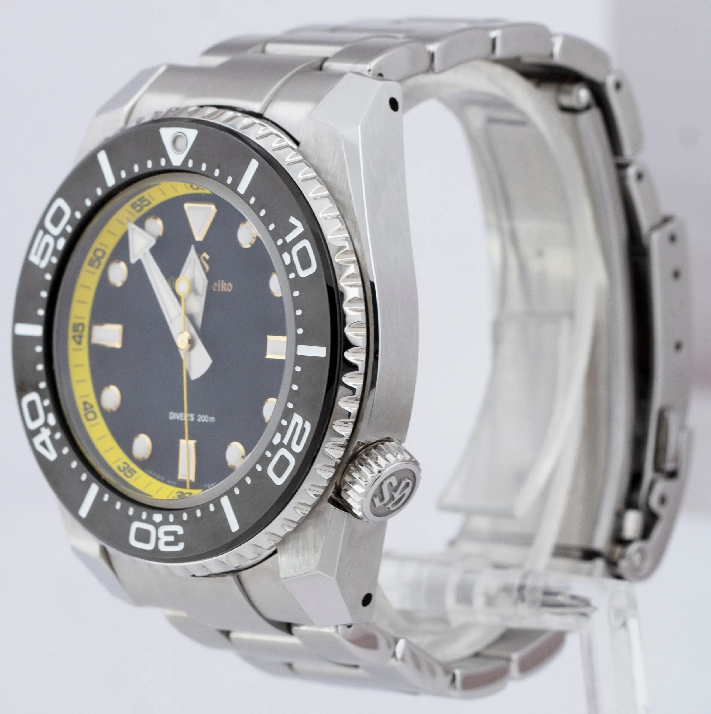 Grand Seiko Sport Quartz Diver 43.6mm Stainless Steel Black Watch SBGX339 BOX