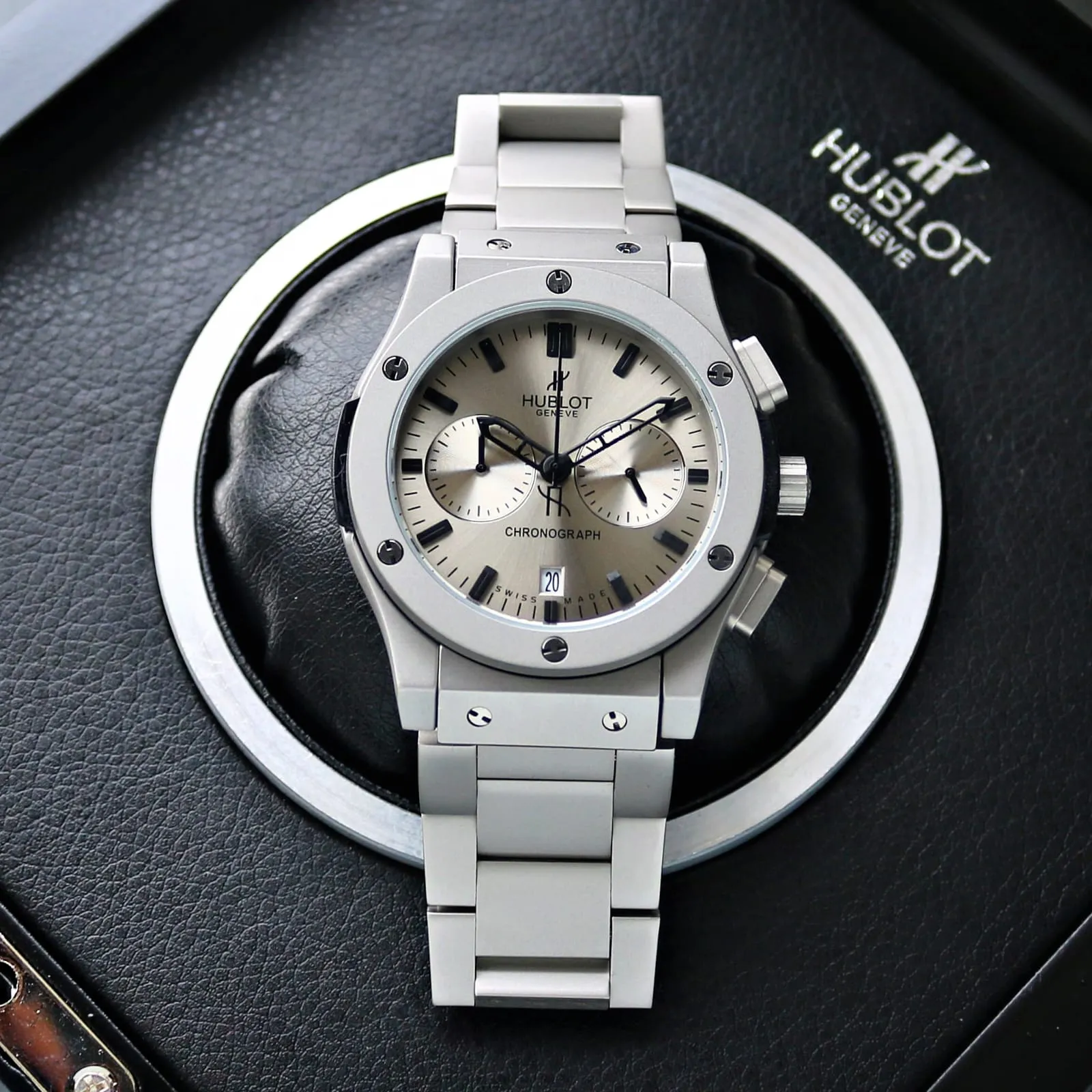 H Premium Big Bang Collection detailed with Perfection