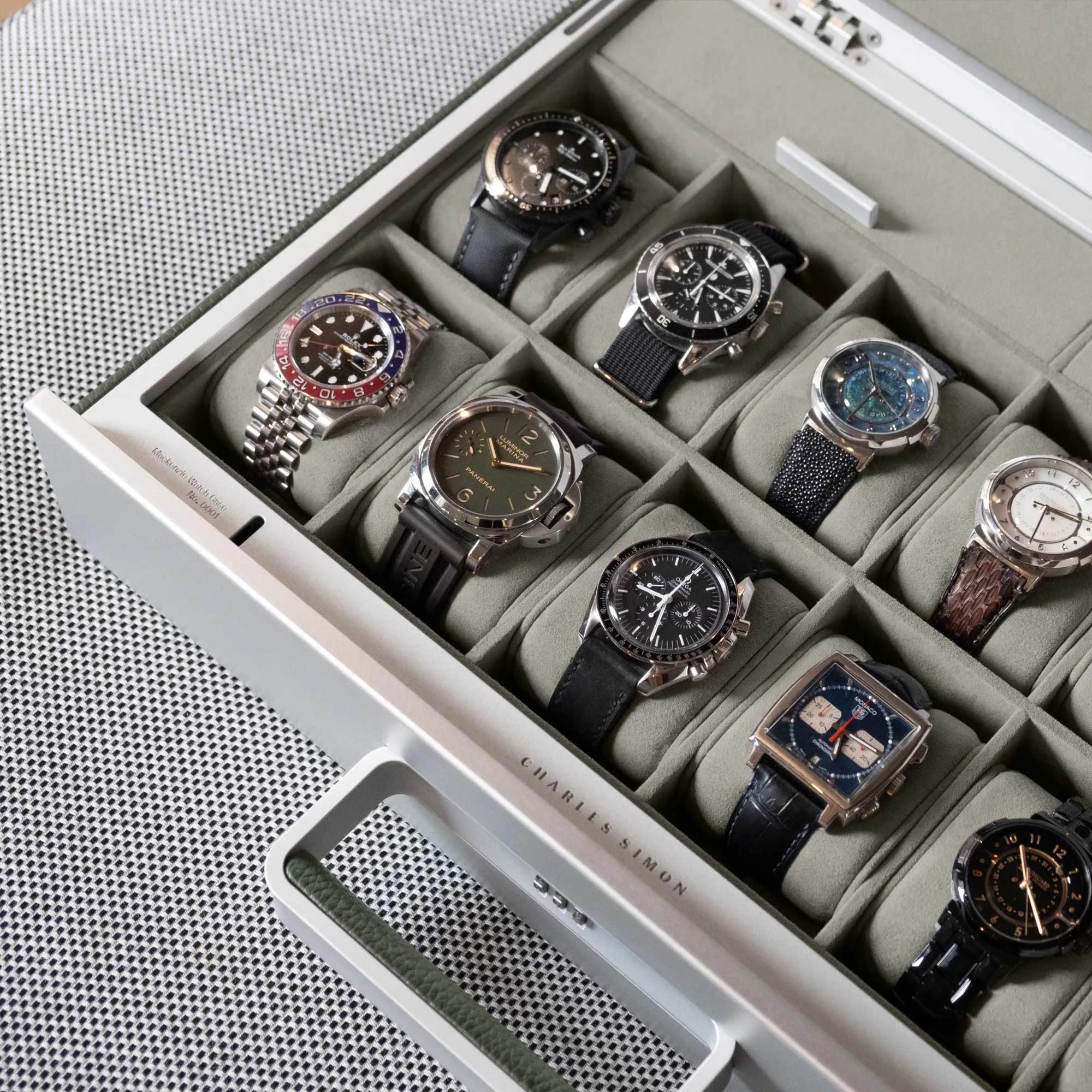 MACKENZIE 12 WATCH BRIEFCASE - KHAKI / GREY