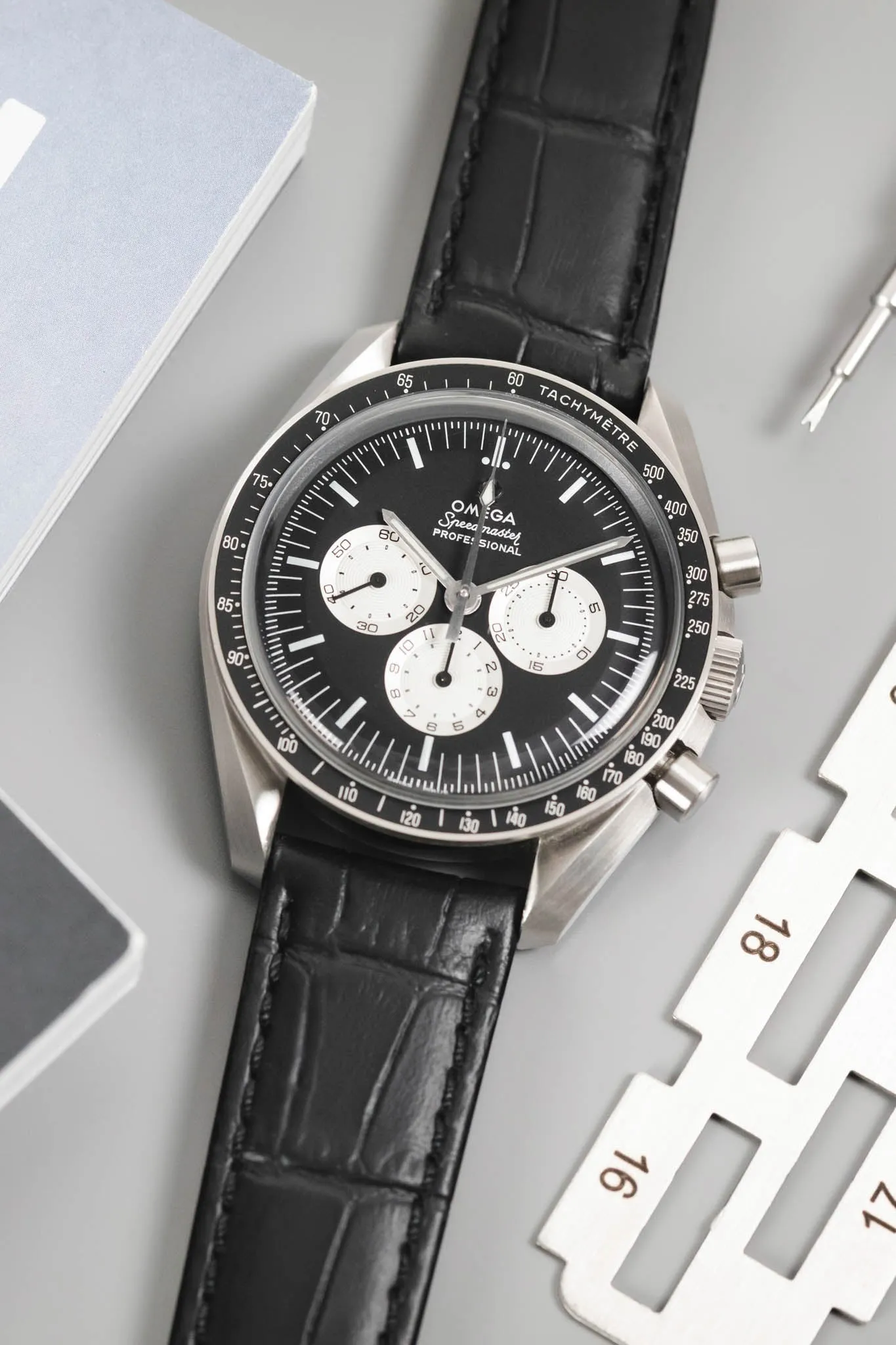 Morellato BOLLE Alligator-Embossed Calfskin Leather Watch Strap in BLACK