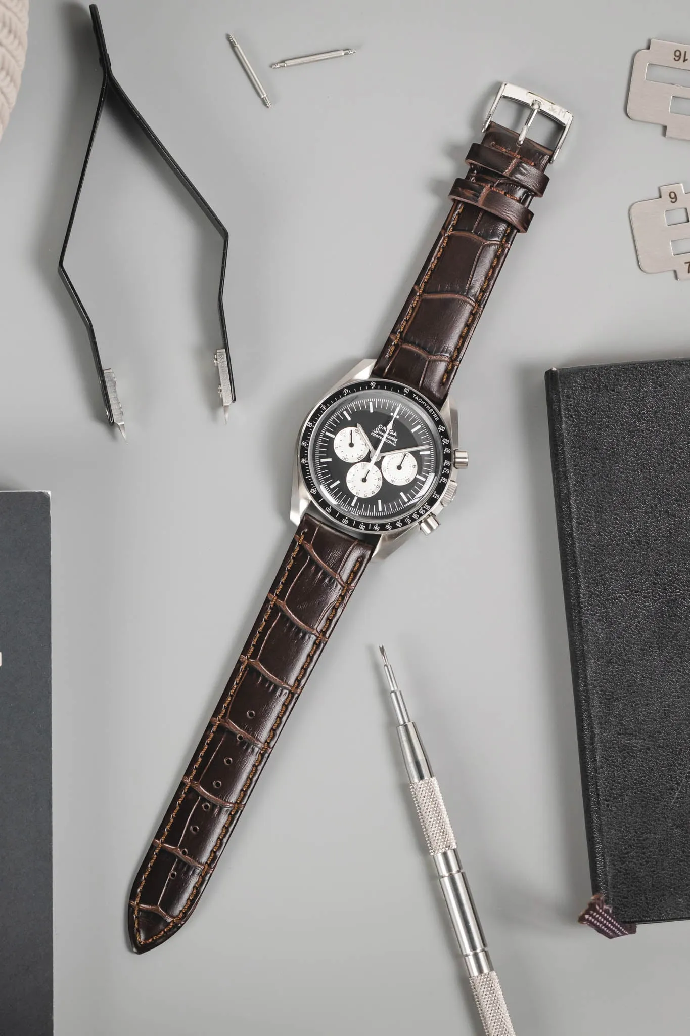 Morellato BOLLE Alligator-Embossed Calfskin Leather Watch Strap in BROWN