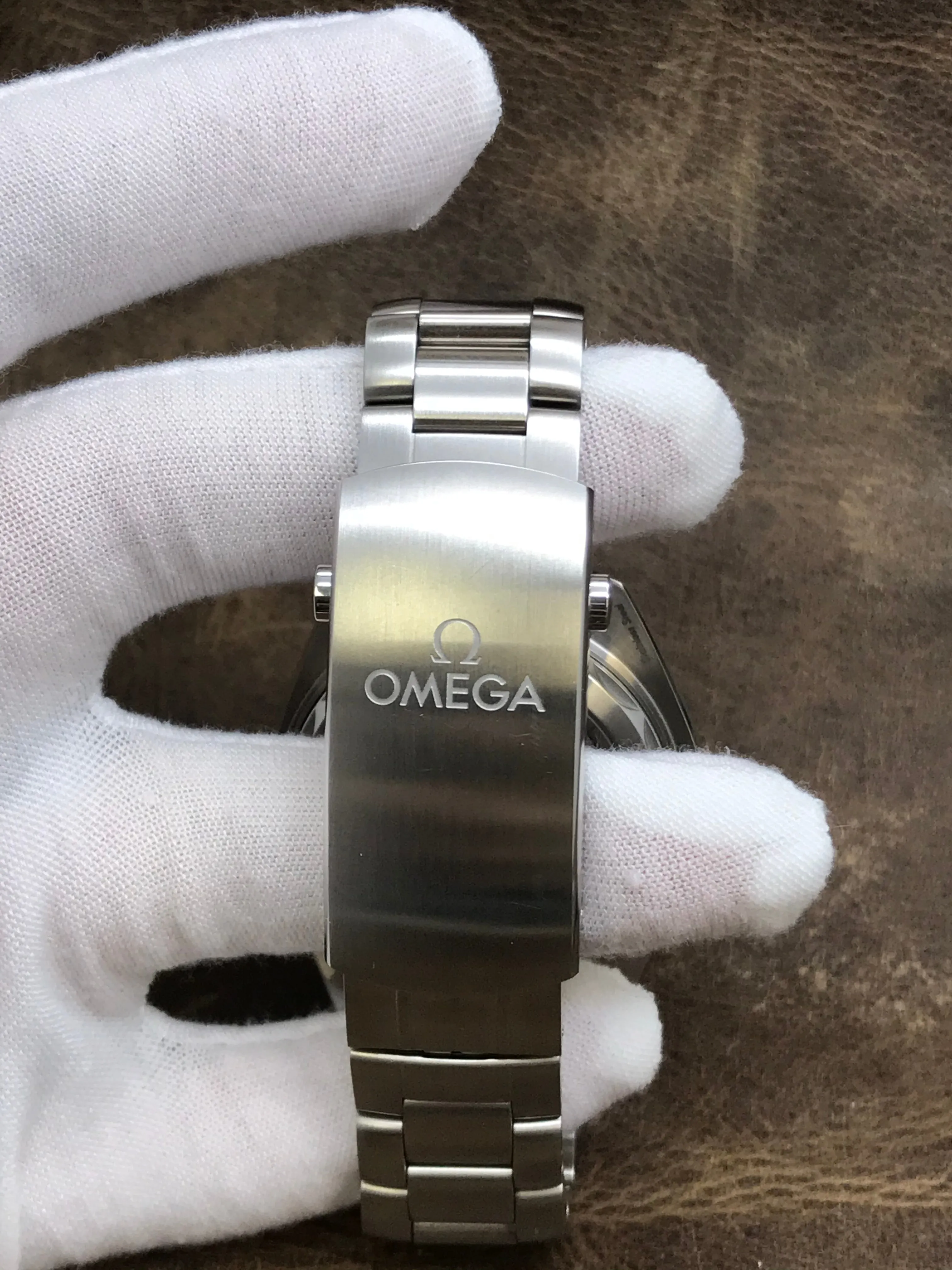 Omega Seamaster Planet Ocean Planet Ocean 215.30.44.21.01.001 Black Dial Automatic Men's Watch