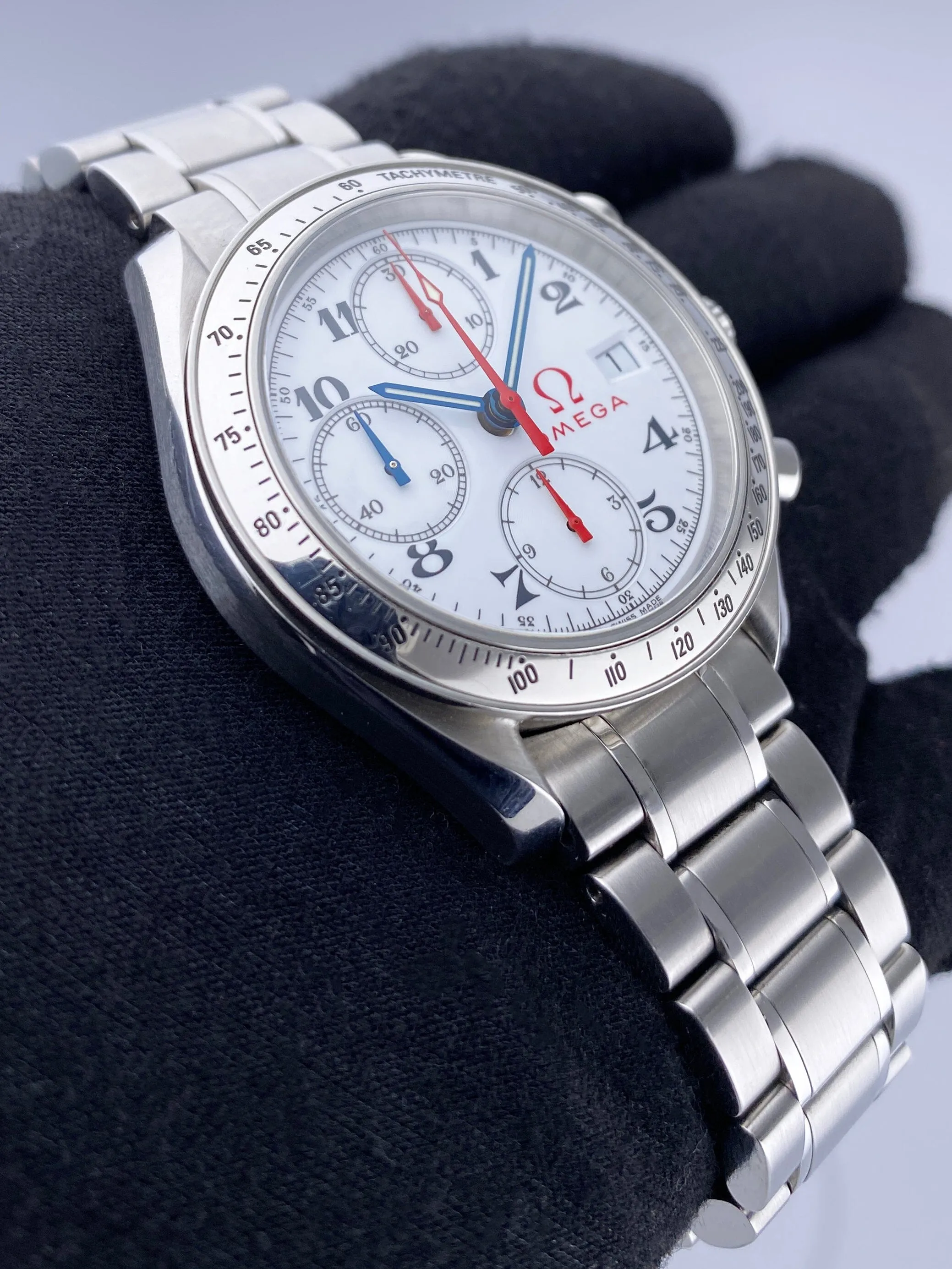 Omega Speedmaster 3515.20 Mens Watch Box Papers