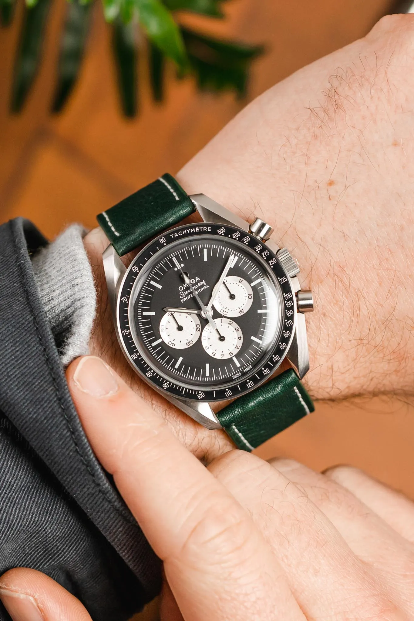 Pebro CLASSIC Unpadded Calfskin Leather Watch Strap in DARK GREEN