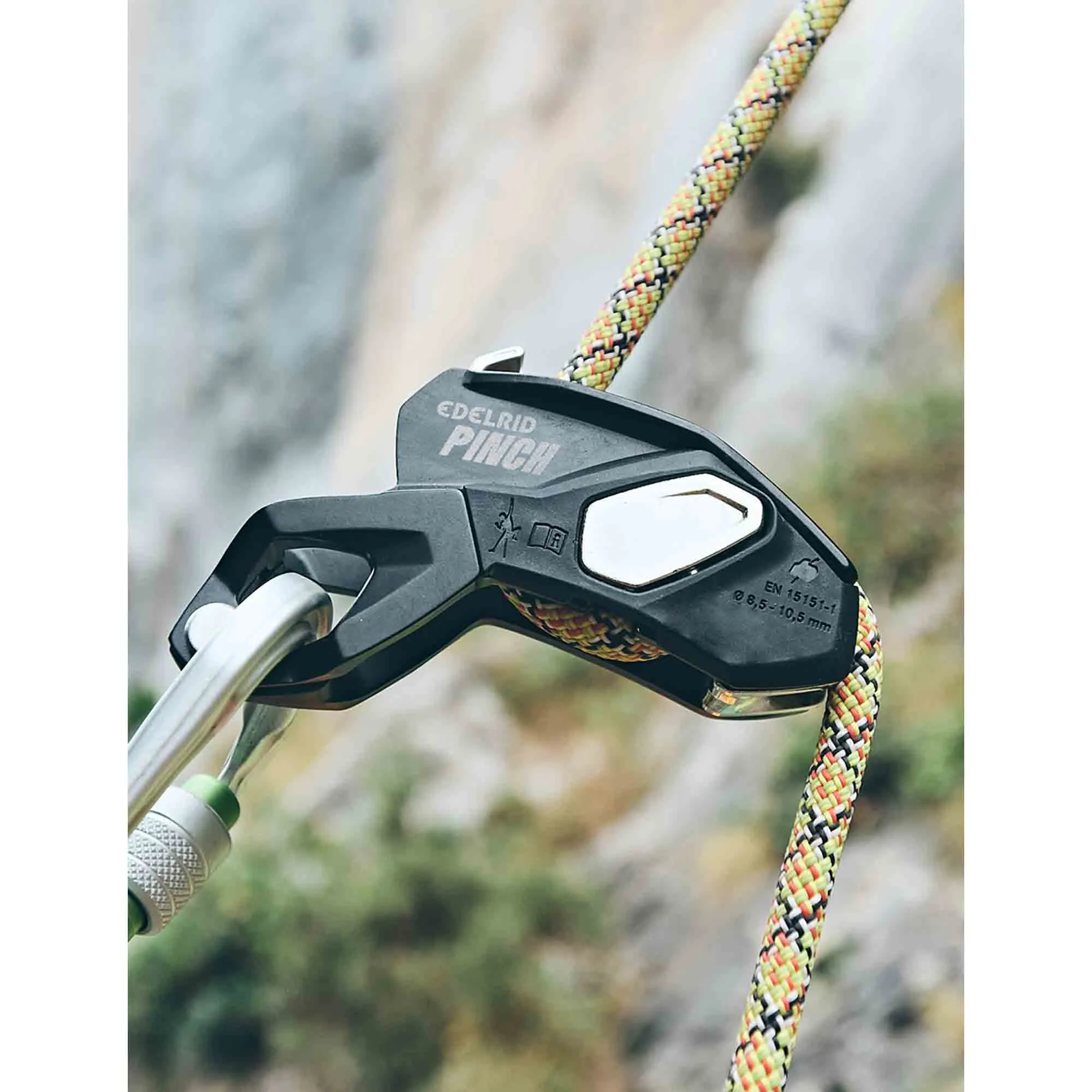 Pinch Belay Device