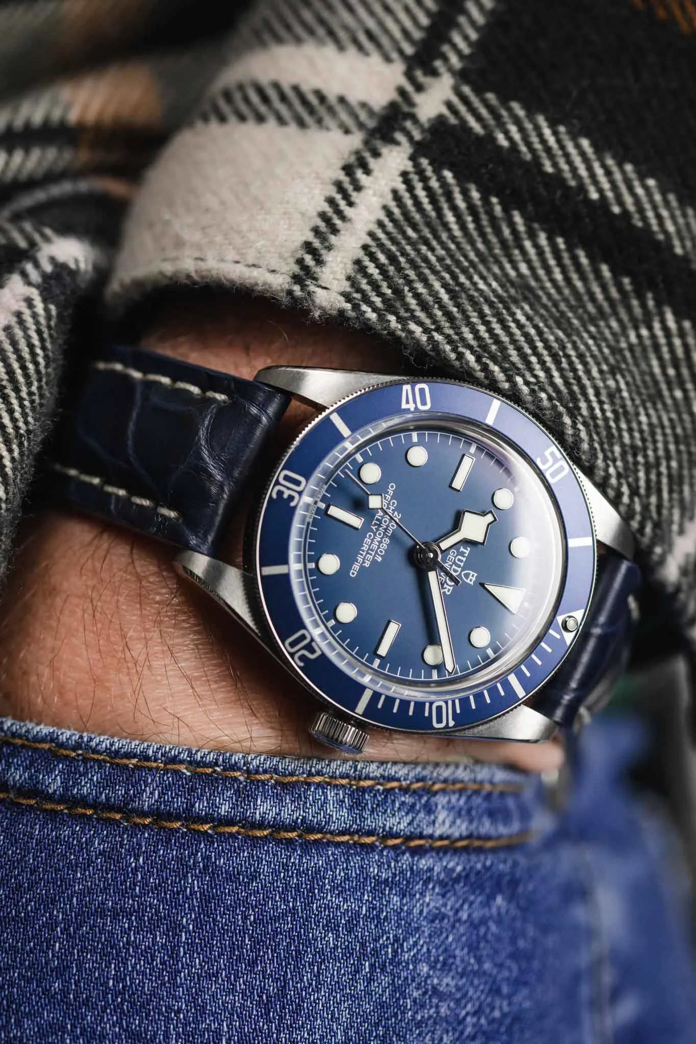 RIOS1931 AMBASSADOR Genuine Alligator Flank Padded Watch Strap in OCEAN BLUE