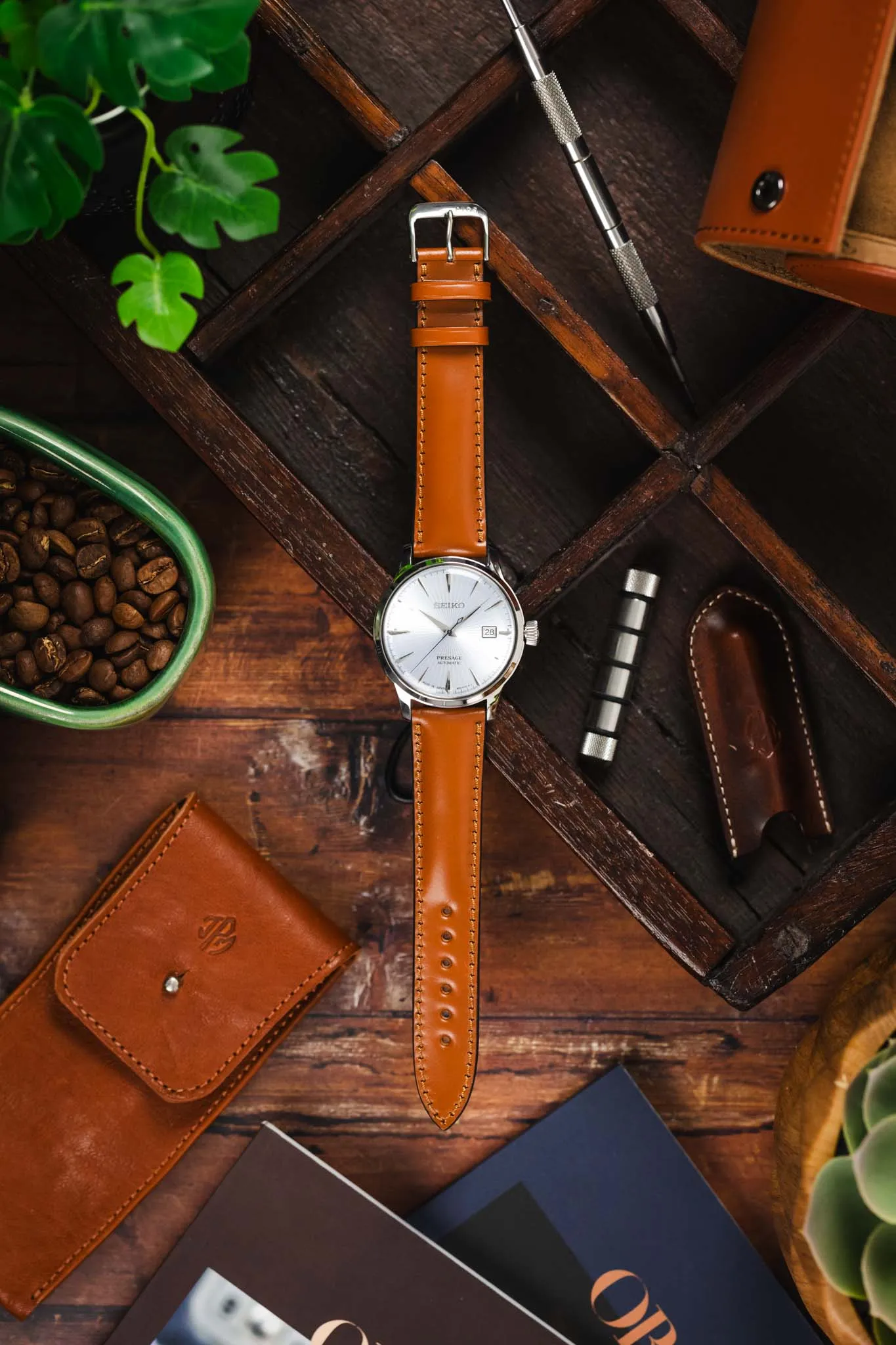 RIOS1931 CHICAGO Shell Cordovan Leather Watch Strap in HONEY