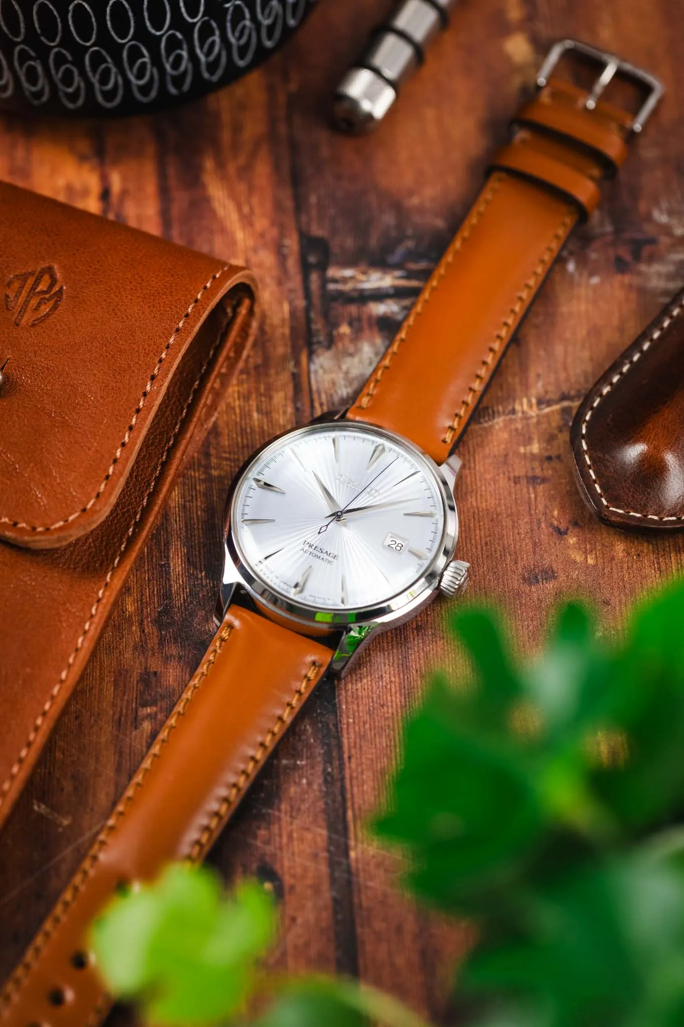 RIOS1931 CHICAGO Shell Cordovan Leather Watch Strap in HONEY