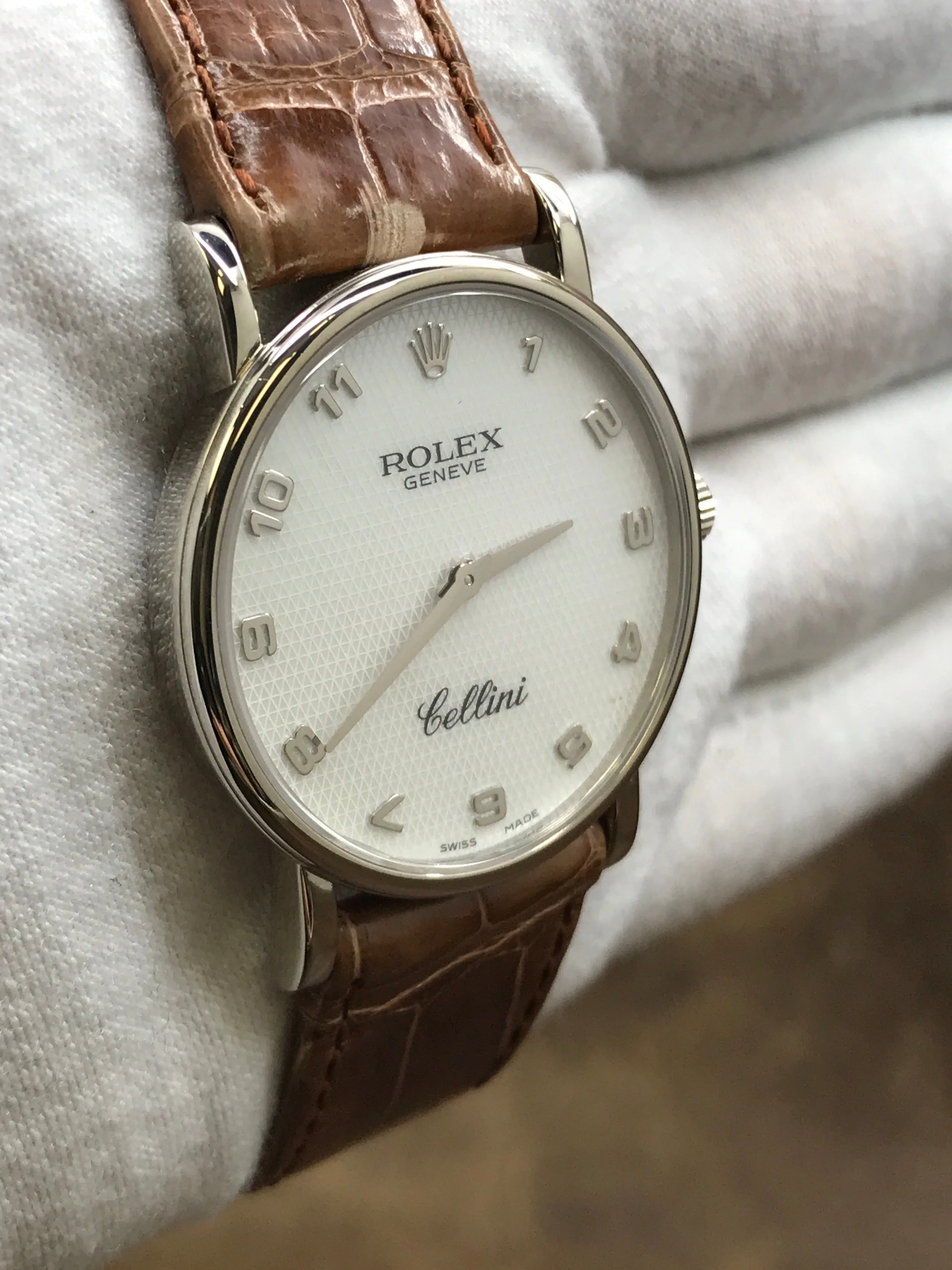 Rolex Cellini 5115 Mother of Pearl Dial Manual Wind Watch