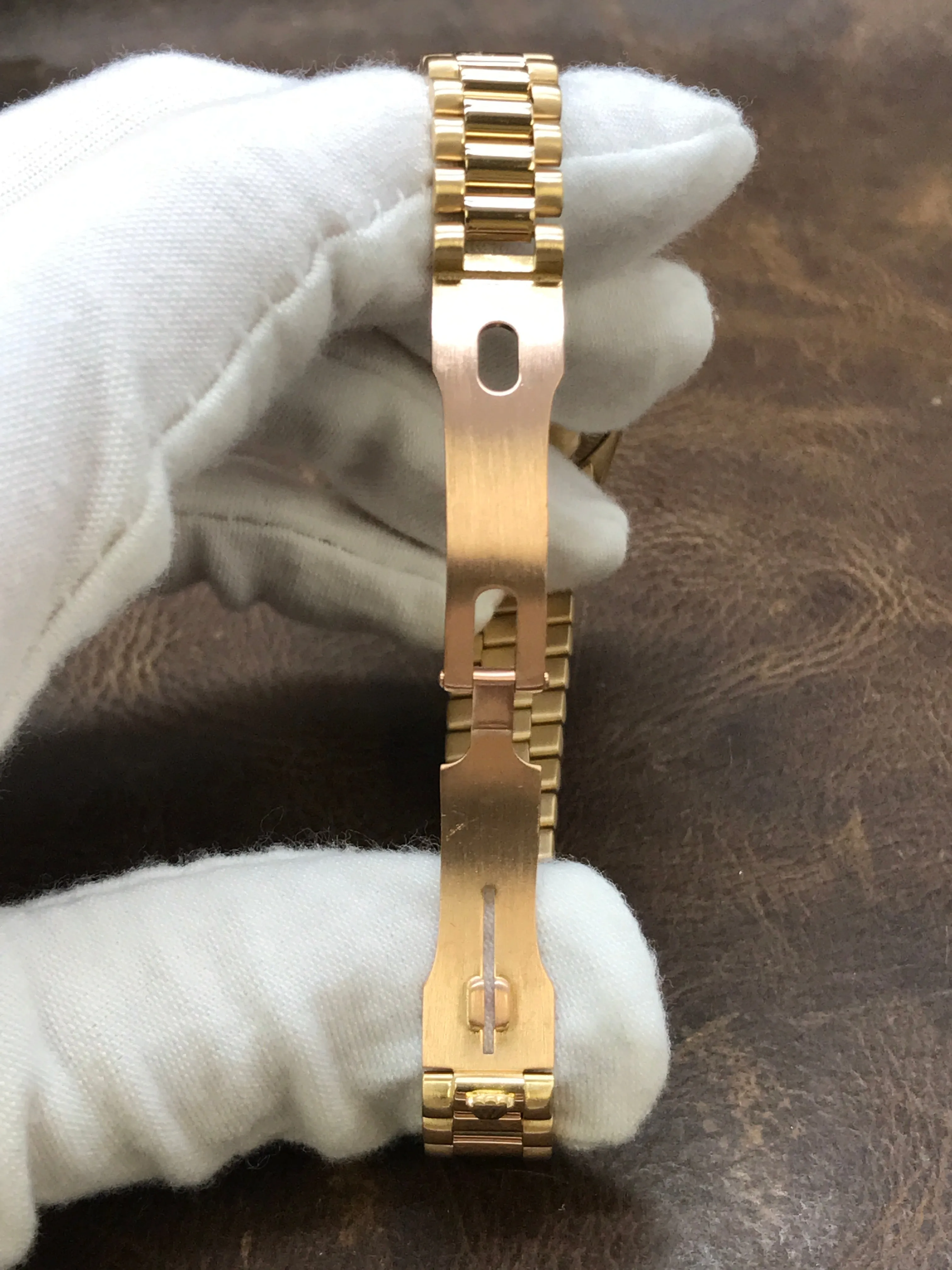 Rolex President 26mm Custom Bezel 69178 Champagne Dial Automatic Women's Watch