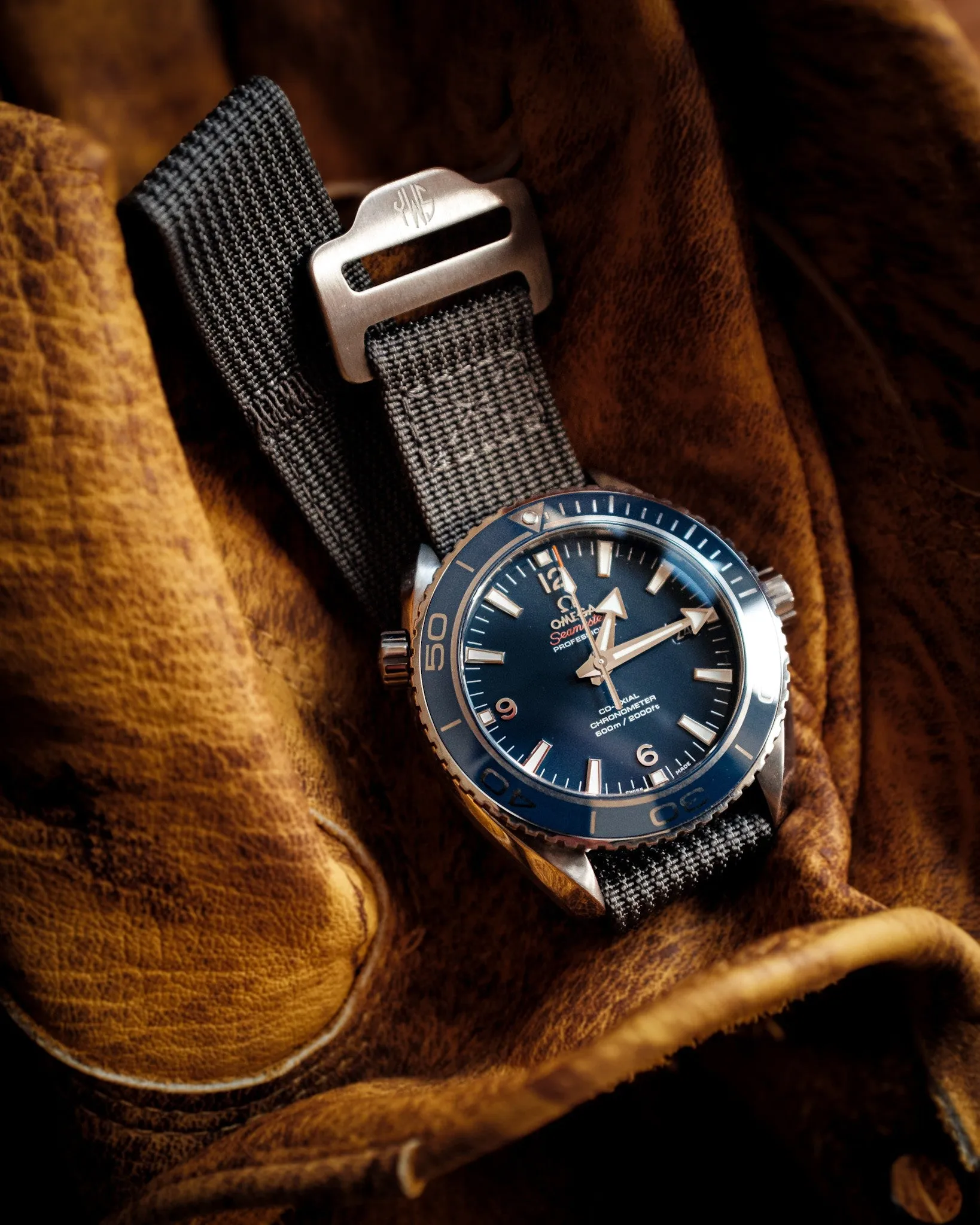 The Adventurer - Ribbed Nylon Single Pass Hook and Loop Watch Strap - Dark Grey
