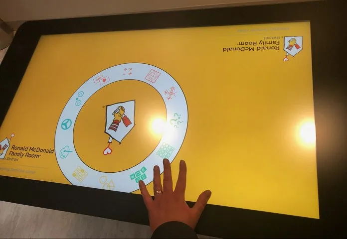 Touch Table 32"