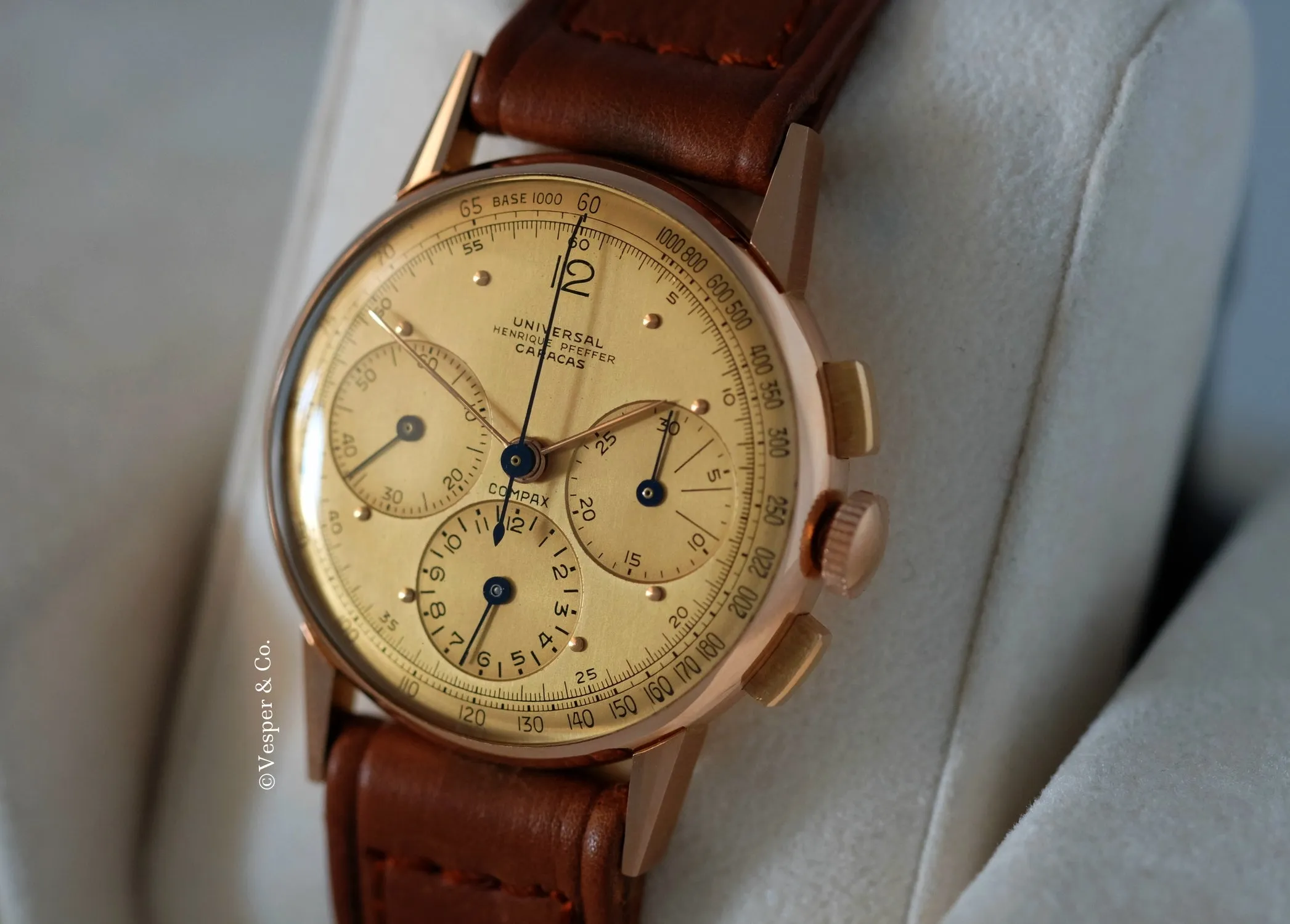 Universal Genève Compax in Rose Gold