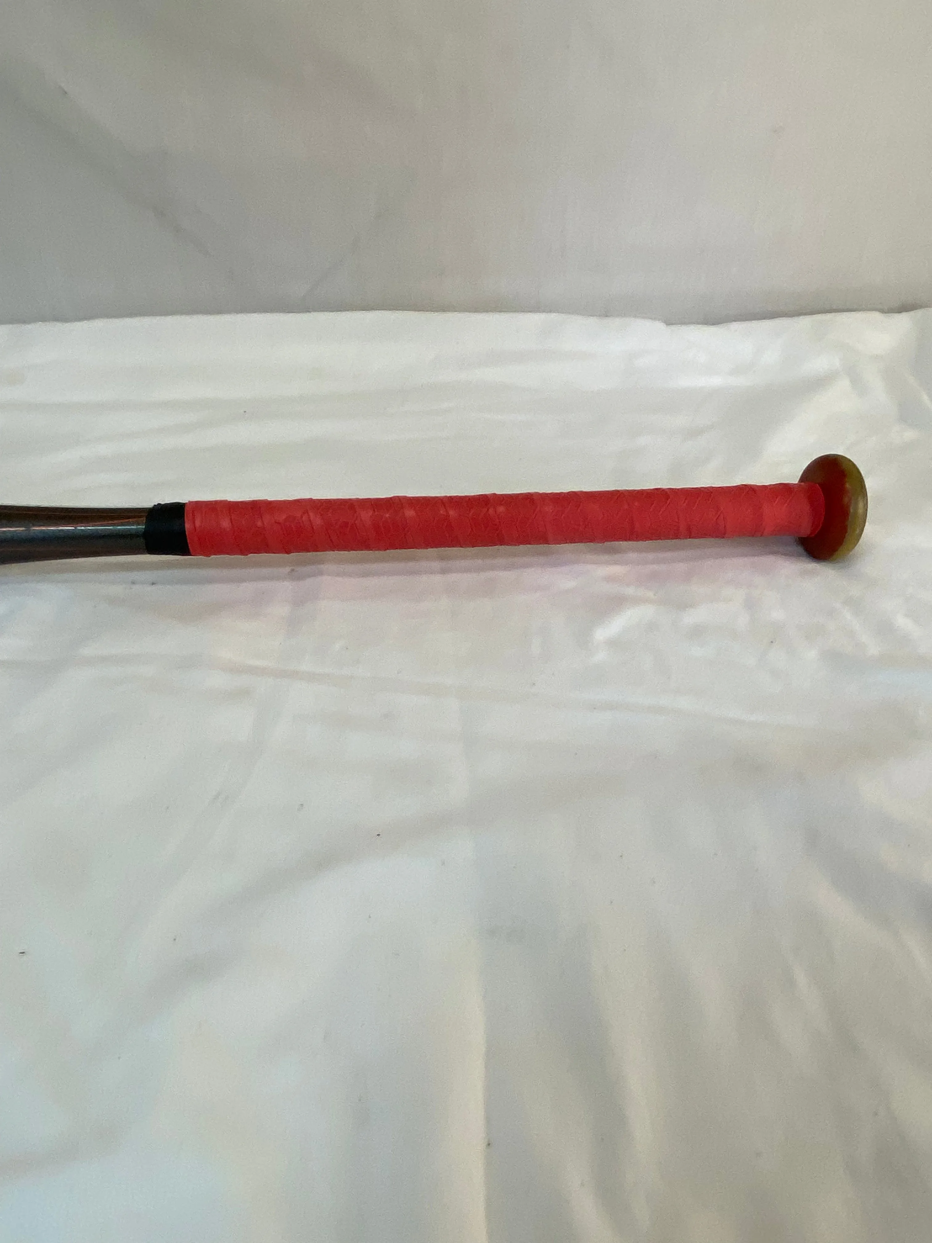 Used Miken ULTRA 750X Bat Length-Wgt 34" 27 Slow Pitch Multi-Stamp Bat